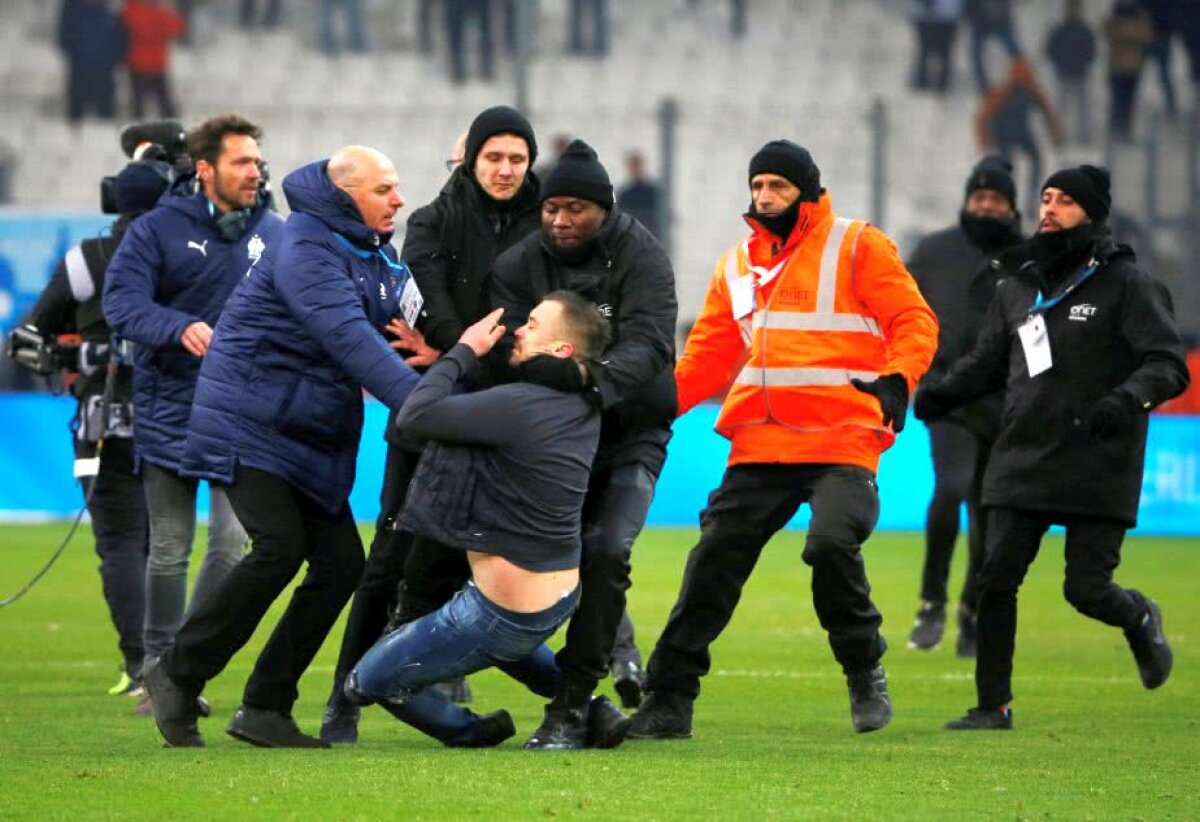 FOTO Balotelli, debut într-un meci cu scandal » Ultrașii au făcut grevă și au provocat panică pe Velodrome