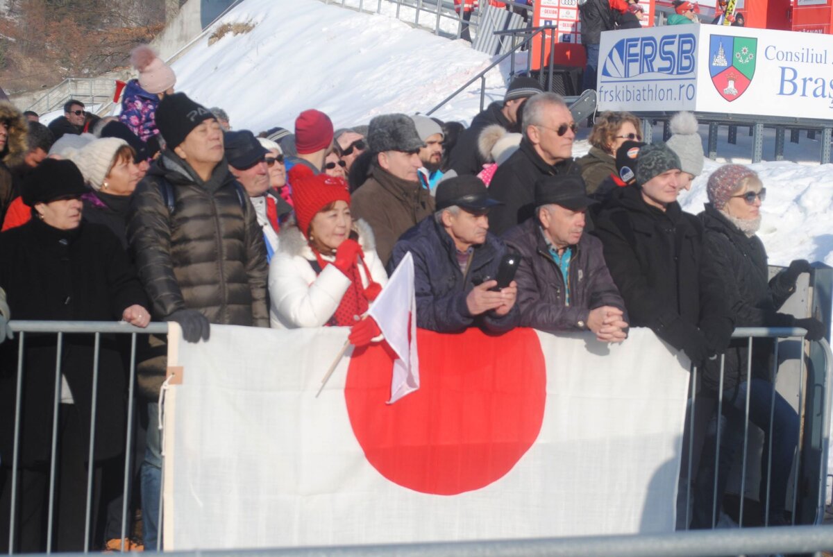 SĂRITURI CU SCHIURILE. Spectacol la Râșnov » Campioana olimpică a câștigat ambele etape de Cupă Mondială! Dana Haralambie, cea mai bună clasare