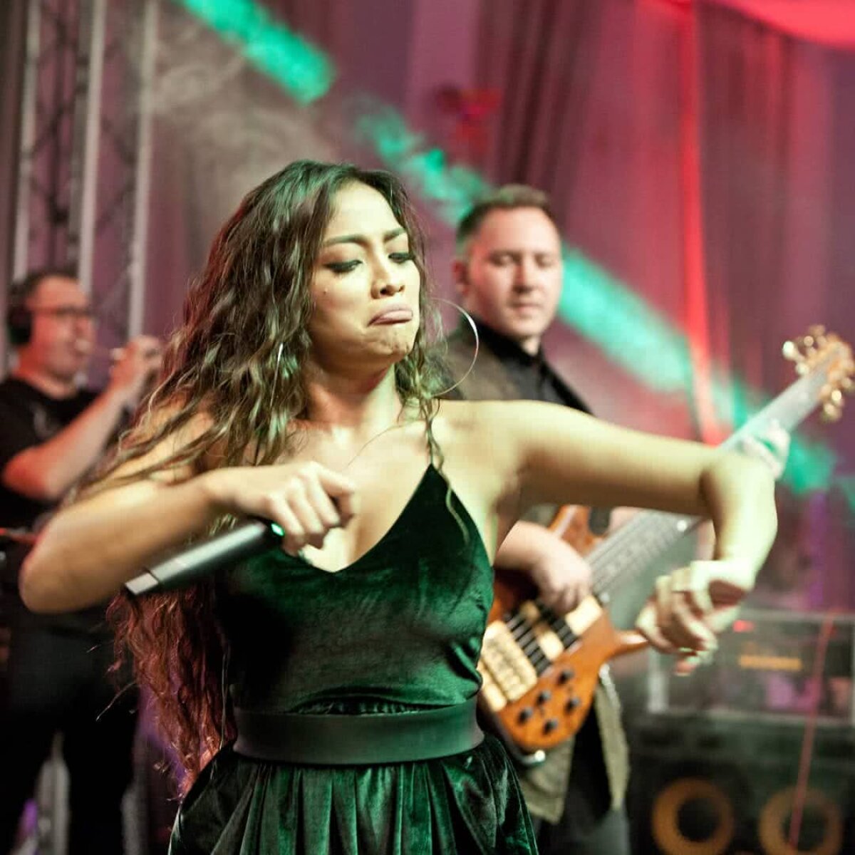 VIDEO&FOTO Filipineza Bella Santiago a câștigat X Factor și vrea să reprezinte România la Eurovision