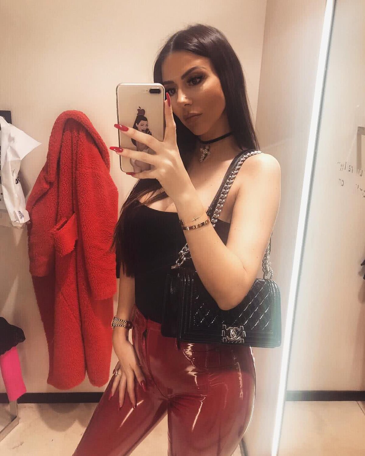 FOTO Filipa o provoacă pe Wanda Nara » Inter are o nouă divă sexy care îi face concurență soției lui Icardi