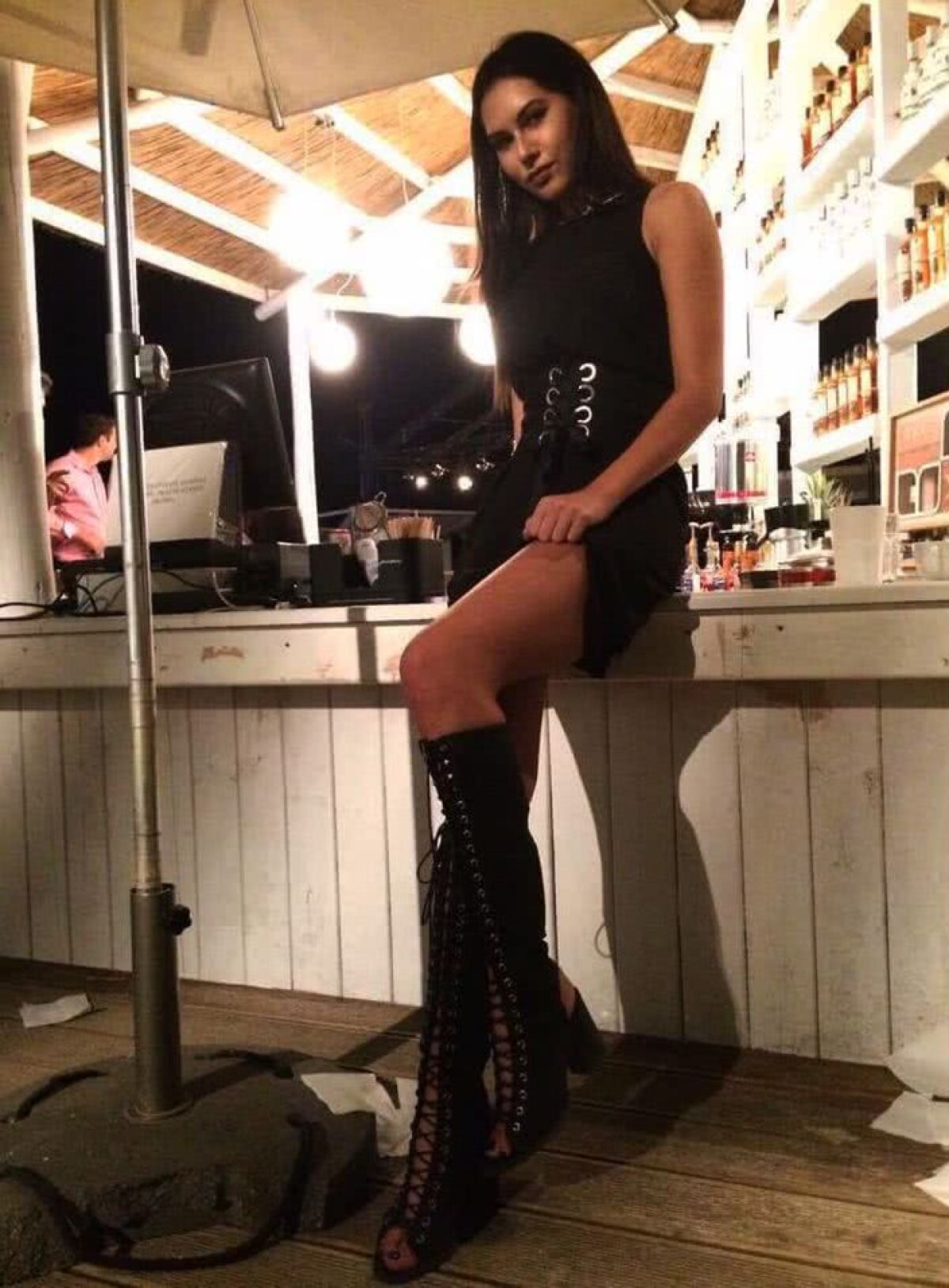 VIDEO Iubita unui titular de la FCSB, vedetă într-o manea cântată de Florin Salam