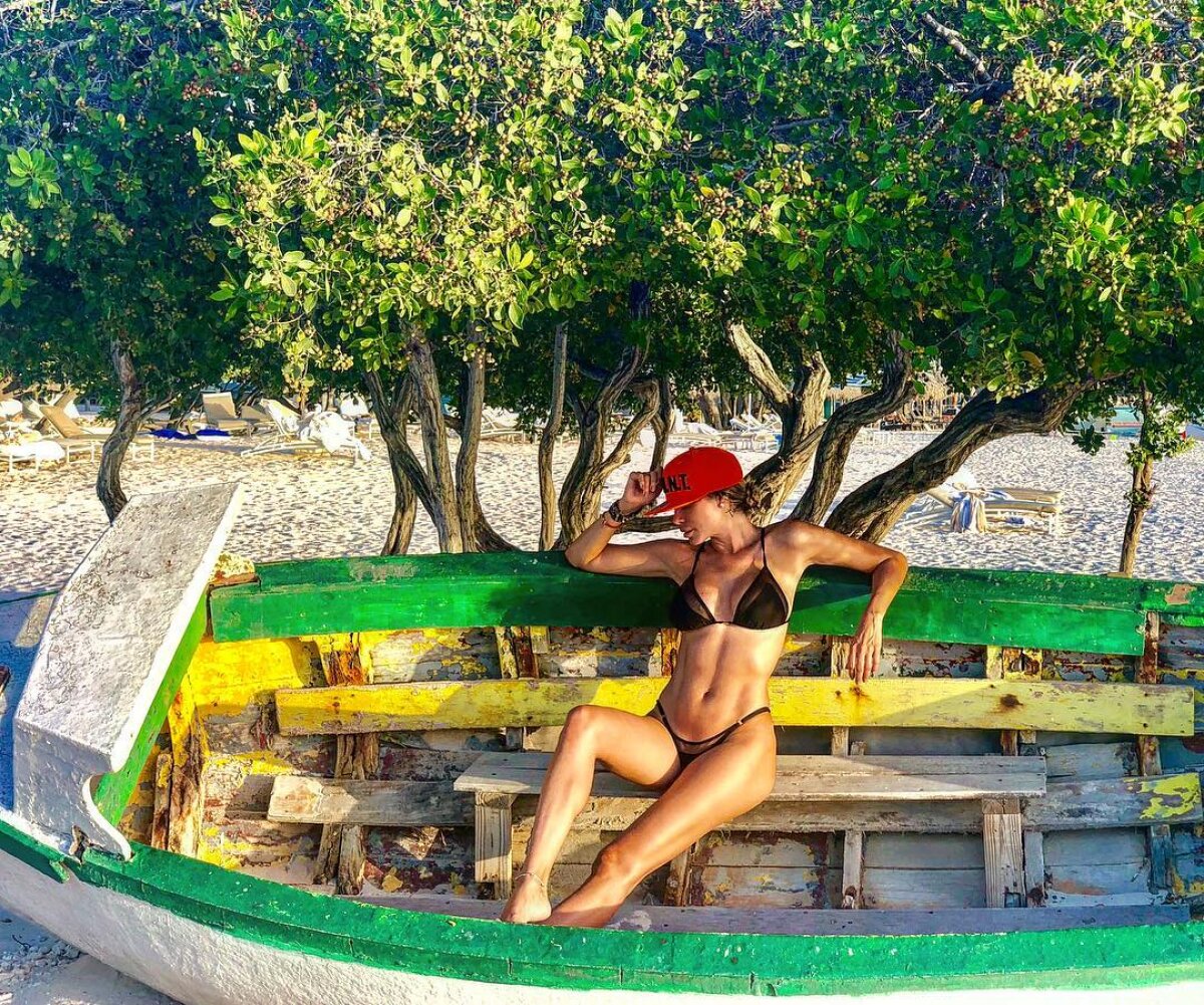 FOTO Fosta iubită a lui Adrian Mutu face ravagii cu ultimele fotografii HOT