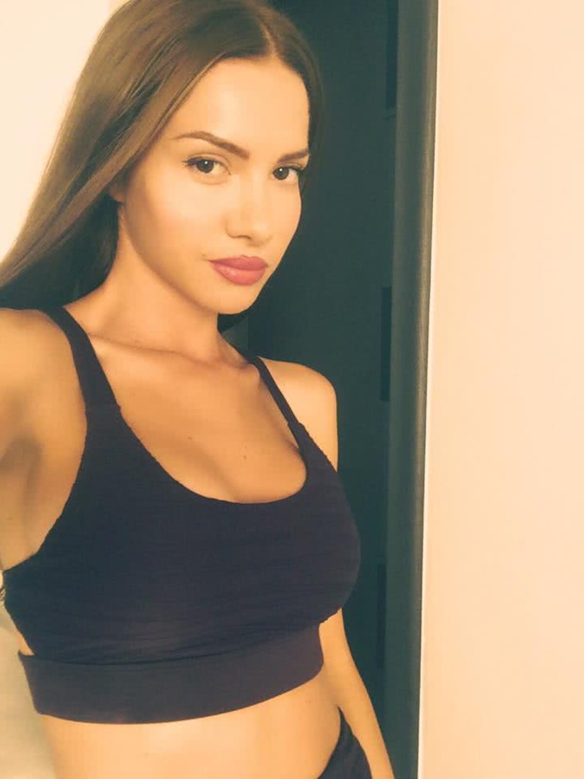 VIDEO+FOTO Ups! S-a văzut tot în Fermă » Otilia "Bilionera" imagini interzise minorilor în prime-time la Pro TV!