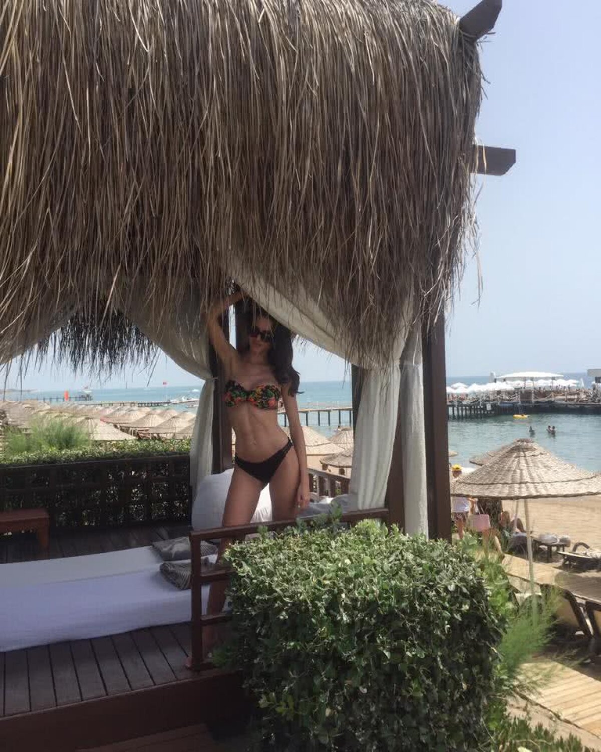 VIDEO+FOTO Ups! S-a văzut tot în Fermă » Otilia "Bilionera" imagini interzise minorilor în prime-time la Pro TV!