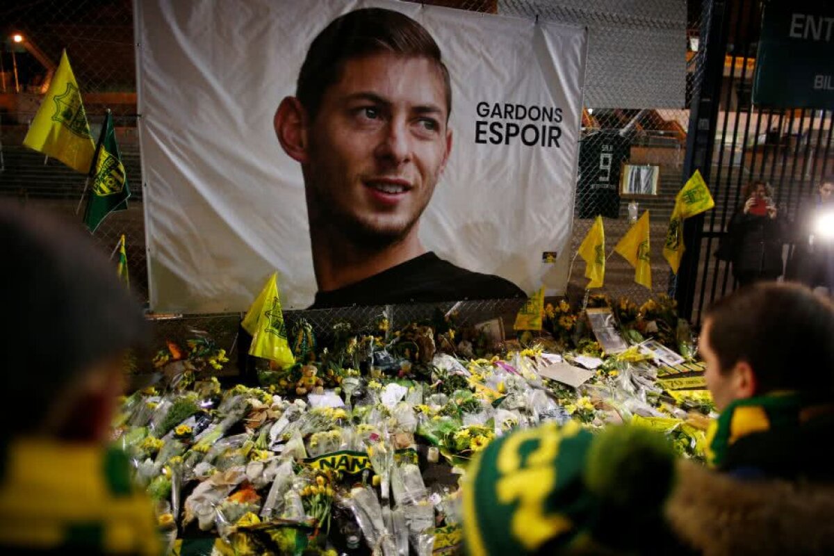 NANTES - ST. ETIENNE 1-1 // GALERIE FOTO Lacrimi pentru Sala » Imagini impresionante de la meciul lui Nantes 