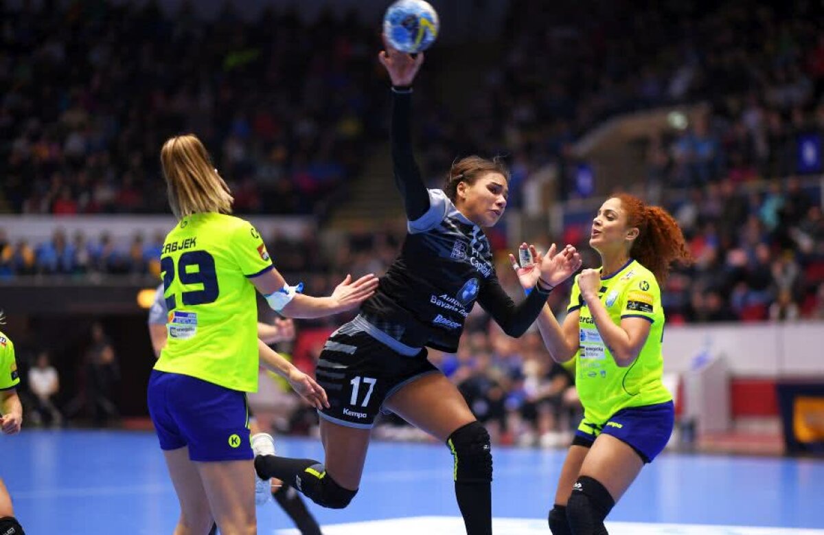 CSM BUCUREȘTI - KRIM 32-26 // GALERIE FOTO + VIDEO Campioana României respiră! CSM a zdrobit-o pe Krim și a spălat umilința din meciul cu Gyor! Cum arată clasamentul grupei