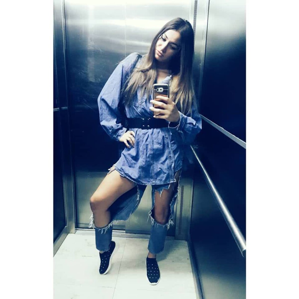 Tachinări în pat la Ferma » Momente romantice în show-ul transmis de Pro TV: Diana Belbița, jocuri periculoase în așternut!