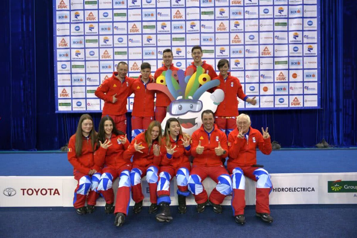 VIDEO+FOTO // FOTE 2019 » Prezentarea oficială a delegației României: un preot s-a rugat pentru o prestație bună a „tricolorilor”