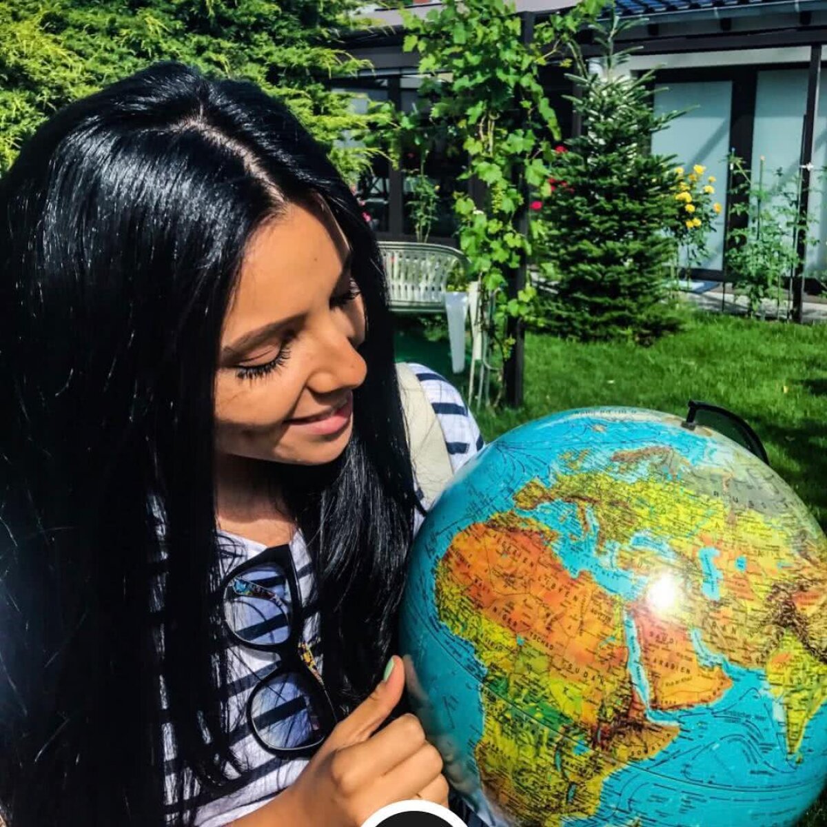 GALERIE FOTO Corina Caragea, curtată de un fotbalist: „La 20 și ceva de ani mi-a promis că se lasă de fotbal pentru mine” :)