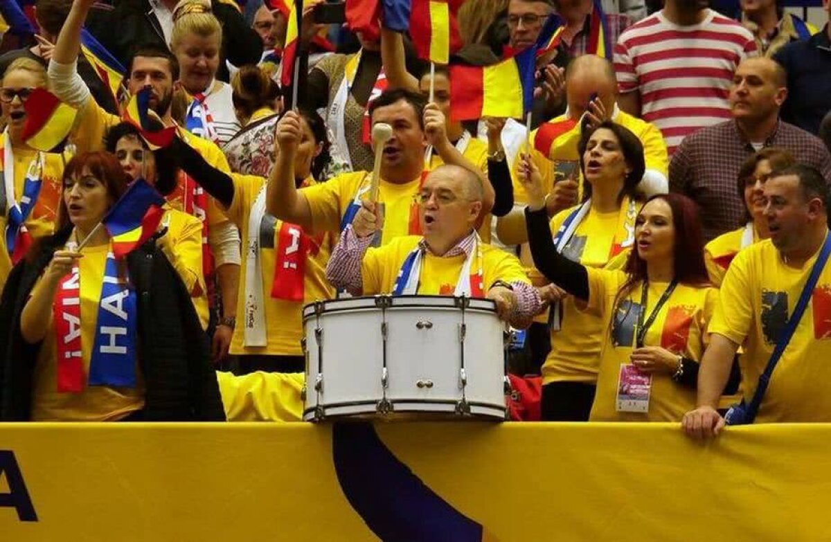 CEHIA - ROMÂNIA, FED CUP // Imagini geniale! Primarul Clujului, lider de galerie la meciurile României din Cehia  :D