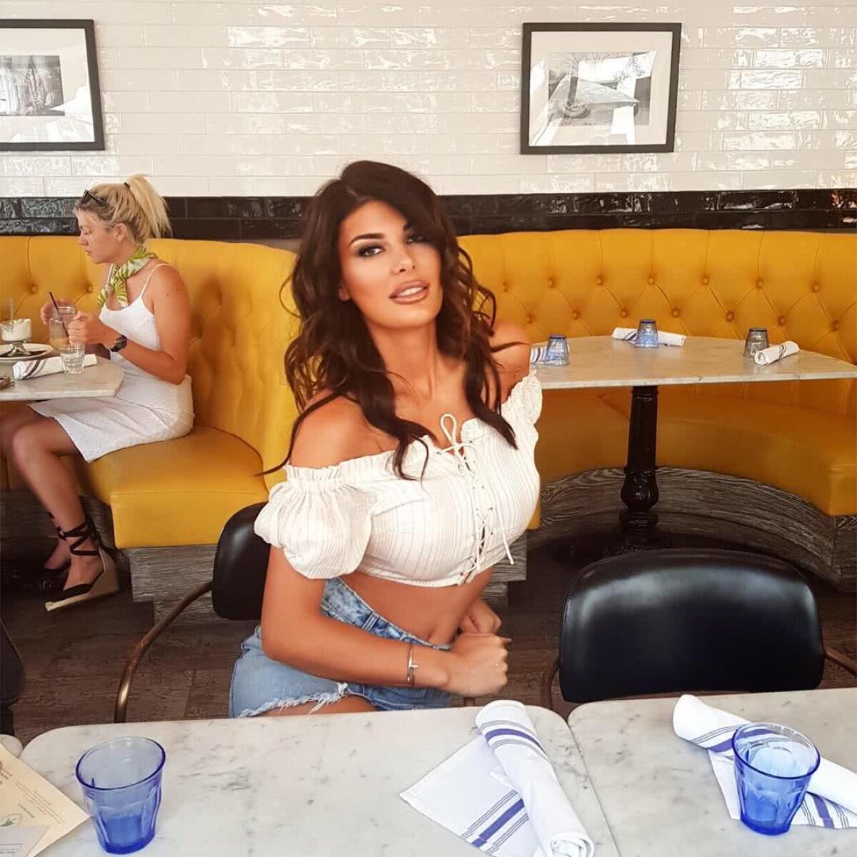 FOTO WOOOW Pe ea o poate pierde Dragoș Săvulescu! Cum arată soția fostului acționar dinamovist, dat în urmărire generală