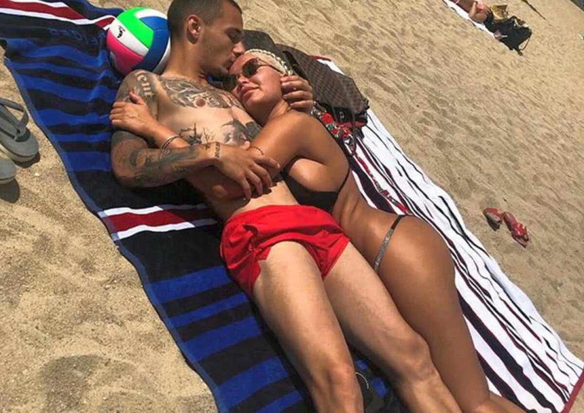 FOTO Alexandru Mitriță și-a cerut iubita în căsătorie » „Barbie” a spus DA