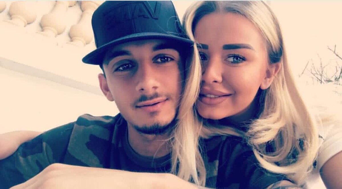 FOTO Alexandru Mitriță și-a cerut iubita în căsătorie » „Barbie” a spus DA