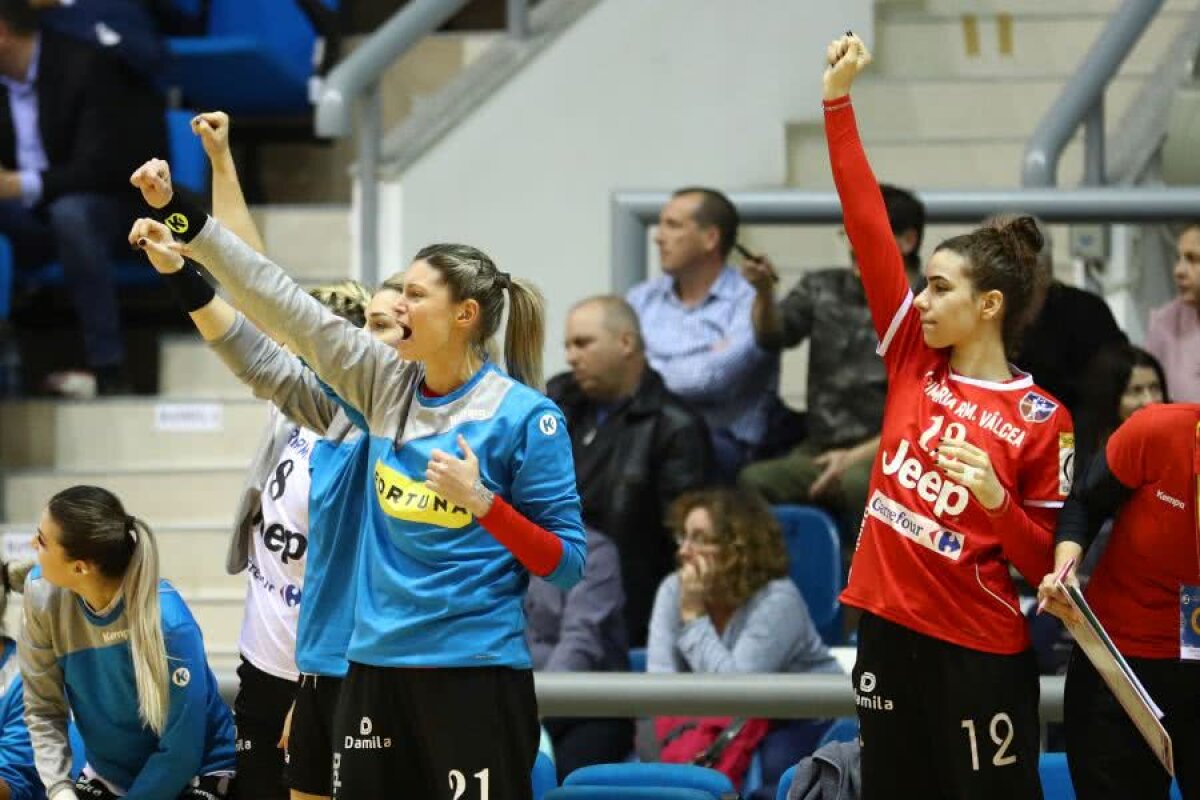 DERBY-UL DE OLTENIA // VIDEO + FOTO SCM Rm. Vâlcea câștigă derby-ul cu SCM Craiova, ajunge la 15 victorii consecutive și pune presiune pe CSM București