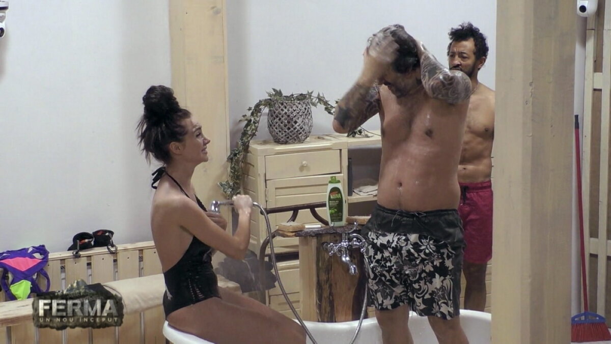 FOTO Surprinsă de camerele de supraveghere într-un show erotic la oră de maximă audiență » Otilia a renunțat la haine și a țipat de plăcere!