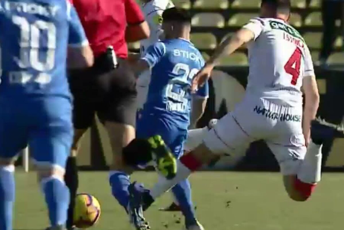 HERMANNSTADT - CSU CRAIOVA // VIDEO + FOTO Greșeală de arbitraj la Hermannstadt - Craiova » Iertat de „roșu” după o intrare VIOLENTĂ cu talpa!