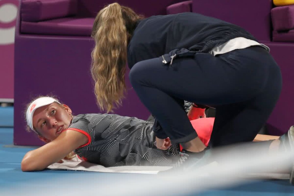 SIMONA HALEP - ELISE MERTENS //FOTO + VIDEO Halep pierde incredibil finala de la Doha cu Elise Mertens, doborâtă de probleme fizice
