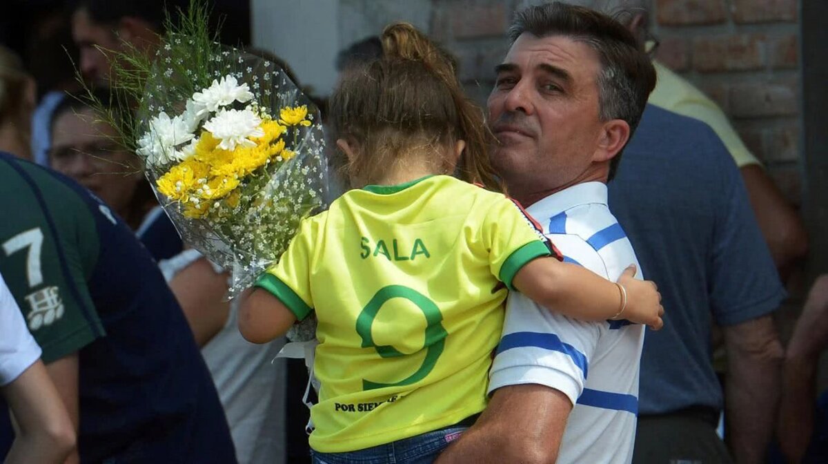 VIDEO+FOTO Lacrimi la despărțirea de Emiliano Sala + Un gest emoționant făcut de fosta lui iubită