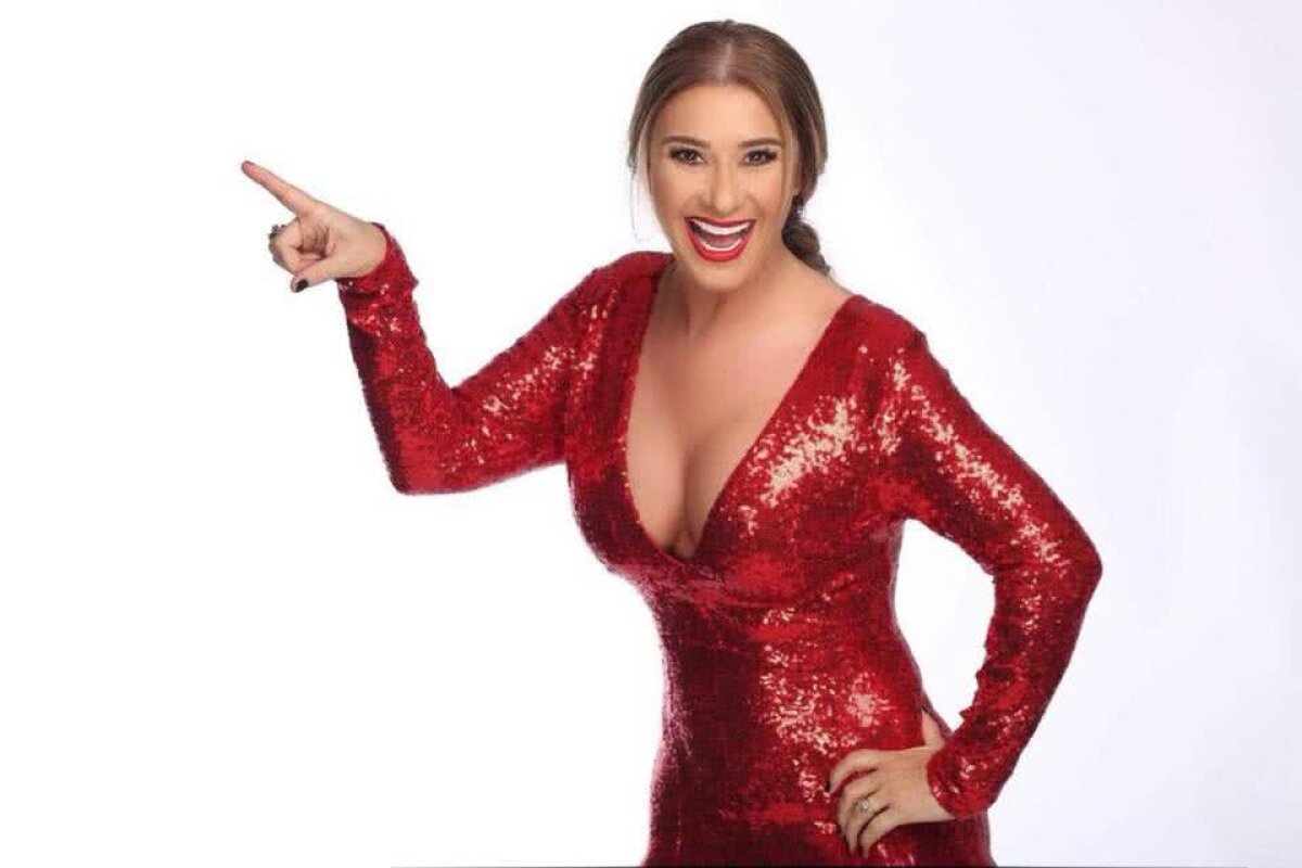 FOTO Imaginea cu care Anamaria Prodan Reghecampf vrea să pună capăt speculațiilor în privința vieții sentimentale » Cu cine s-a pozat pe Instagram într-o ținută transparentă