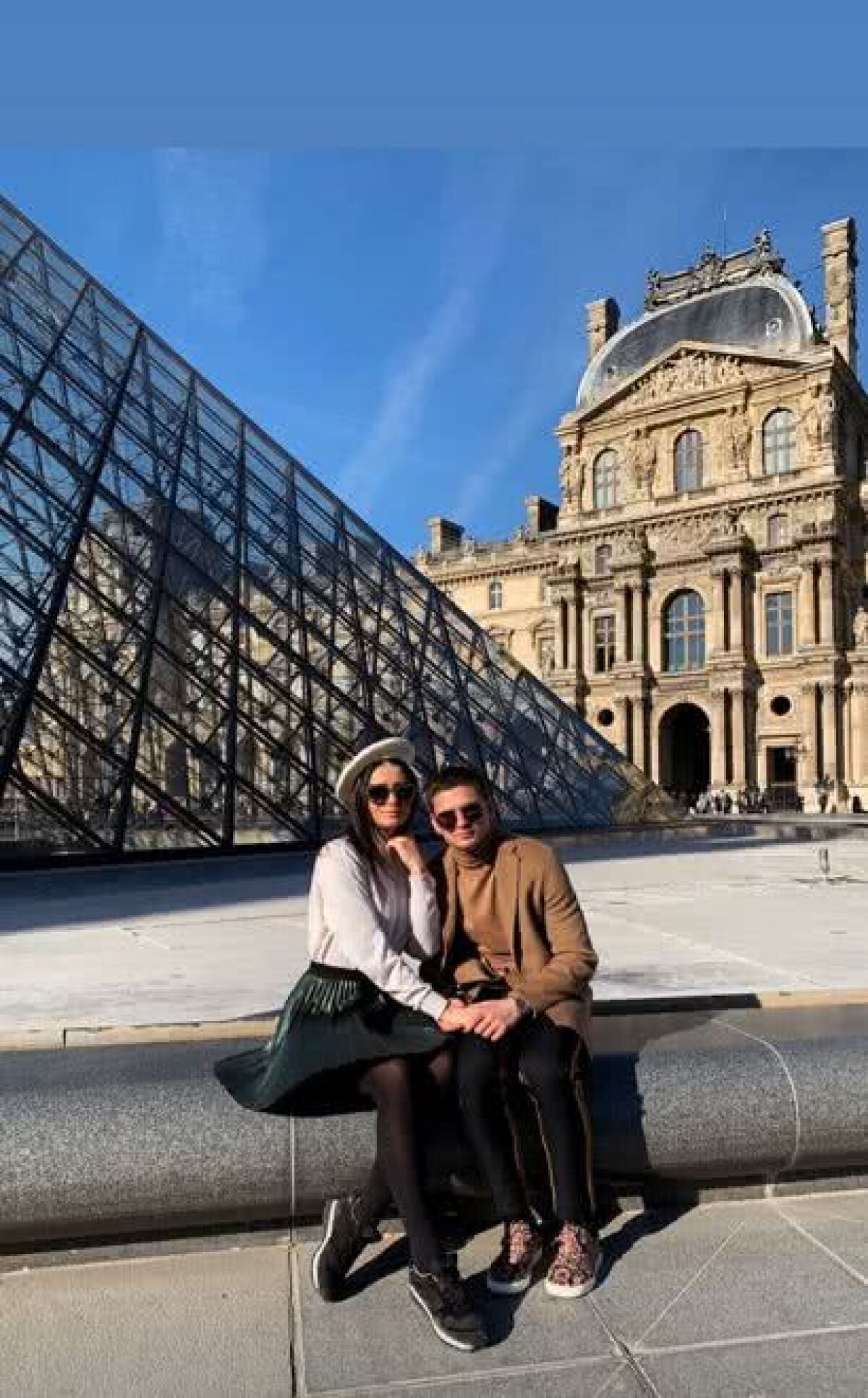 FOTO Studenta la medicină care i-a furat inima lui Răzvan Marin » Imagini spectaculoase cu și fără halat :) 