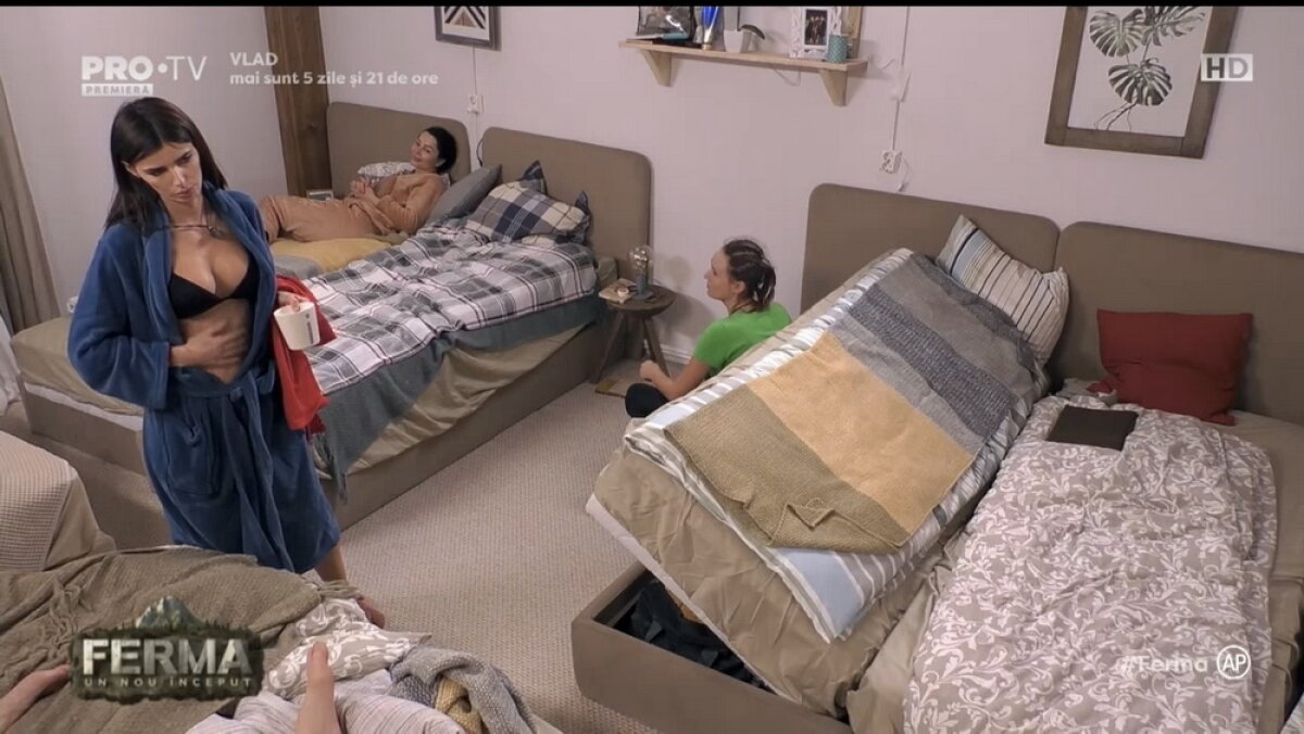 FOTO Miss România n-a ținut cont de nimic și s-a DEZBRĂCAT din nou în Ferma! Și-a mângâiat sânii și fundul bombat