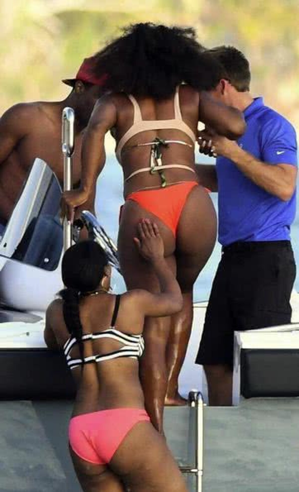 FOTO Serena Williams, noi imagini sexy: „Încep să mă pricep la olărit”