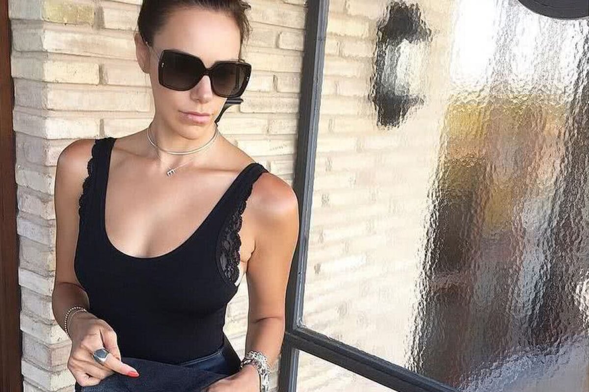 FOTO Gafă la Sky » Cine e sexy-jurnalista care a devenit persona non grata pe Allianz Arena