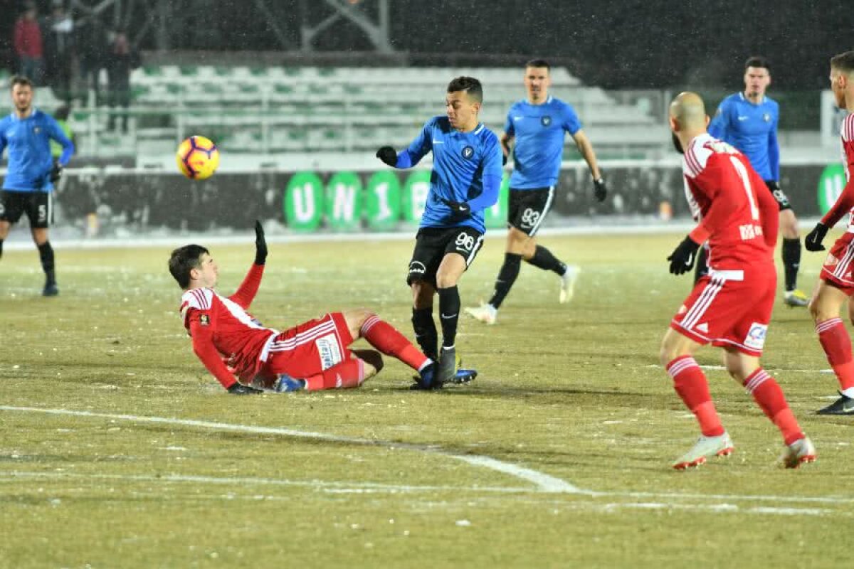 SEPSI - VIITORUL // VIDEO + FOTO Viitorul la un pas să rateze play-off-ul! 7 meciuri fără gol marcat pentru trupa lui Hagi » Clasamentul LIVE din Liga 1