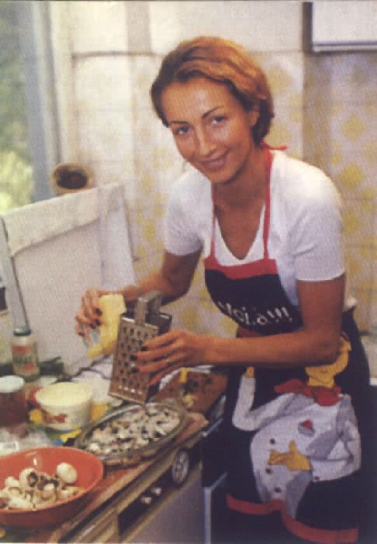FOTO WOOOW Cum arăta Mihaela Rădulescu la 28 de ani! Petrecea timp în bucătărie și era căsătorită cu un artist de top