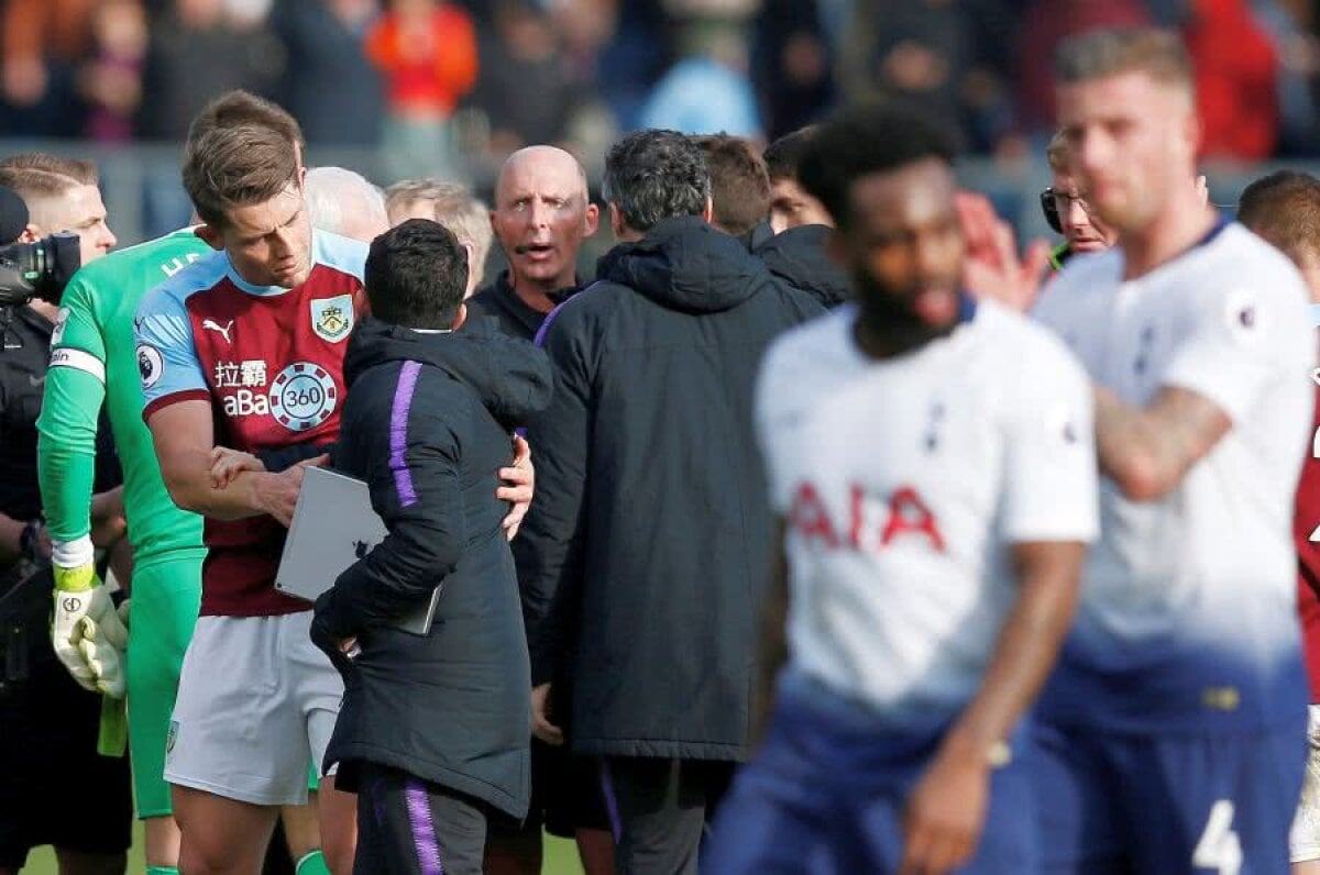 BURNLEY - TOTTENHAM 2-1 // VIDEO Scandal cât casa în Premier League » Mauricio Pocchetino, la un pas de bătaie cu arbitrul Mike Dean