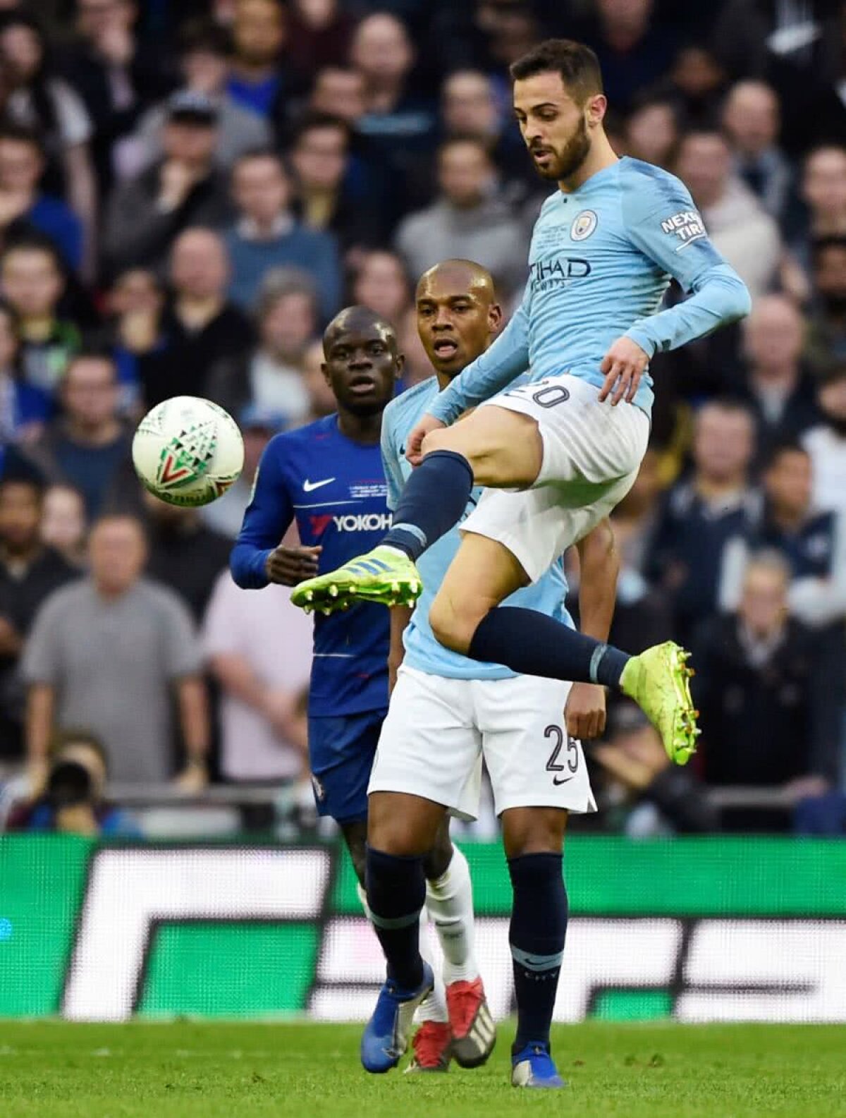 CHELSEA - MANCHESTER CITY 0-0 (3-4 d.p.)  // VIDEO + FOTO Moment HALUCINANT: portarul lui Chelsea A REFUZAT să iasă de pe teren în finala Cupei Ligii! Sarri, scos din minți, Guardiola ia trofeul!