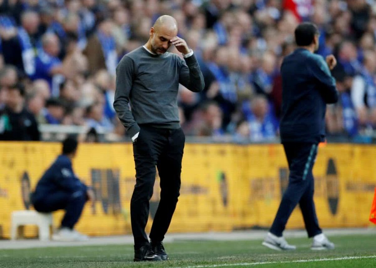 CHELSEA - MANCHESTER CITY 0-0 (3-4 d.p.)  // VIDEO + FOTO Moment HALUCINANT: portarul lui Chelsea A REFUZAT să iasă de pe teren în finala Cupei Ligii! Sarri, scos din minți, Guardiola ia trofeul!