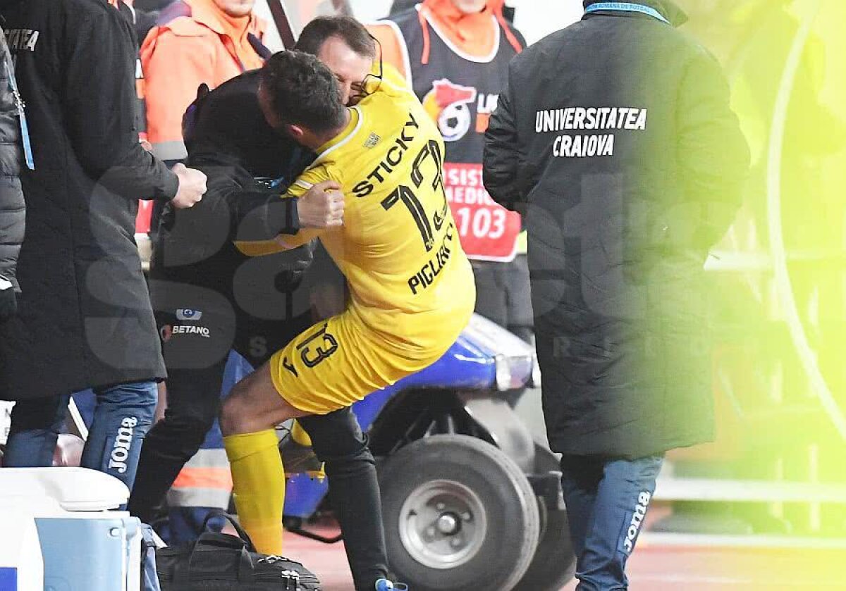 FCSB - CS U CRAIOVA // Devis Mangia recunoaște un schimb de replici cu Mihai Stoica! » Ce spune despre penalty-ul executat de portar