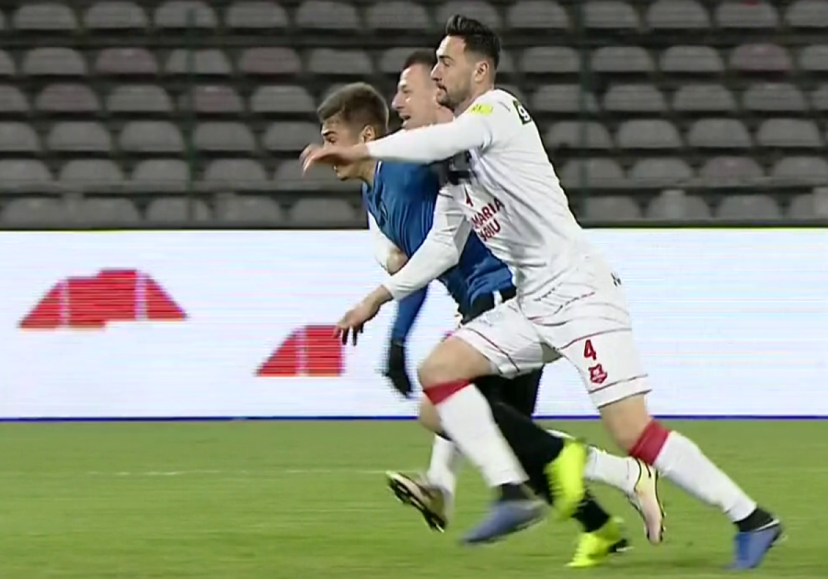VIDEO+FOTO Penalty contestat în „sferturile” Cupei dintre Hermannstadt - Viitorul