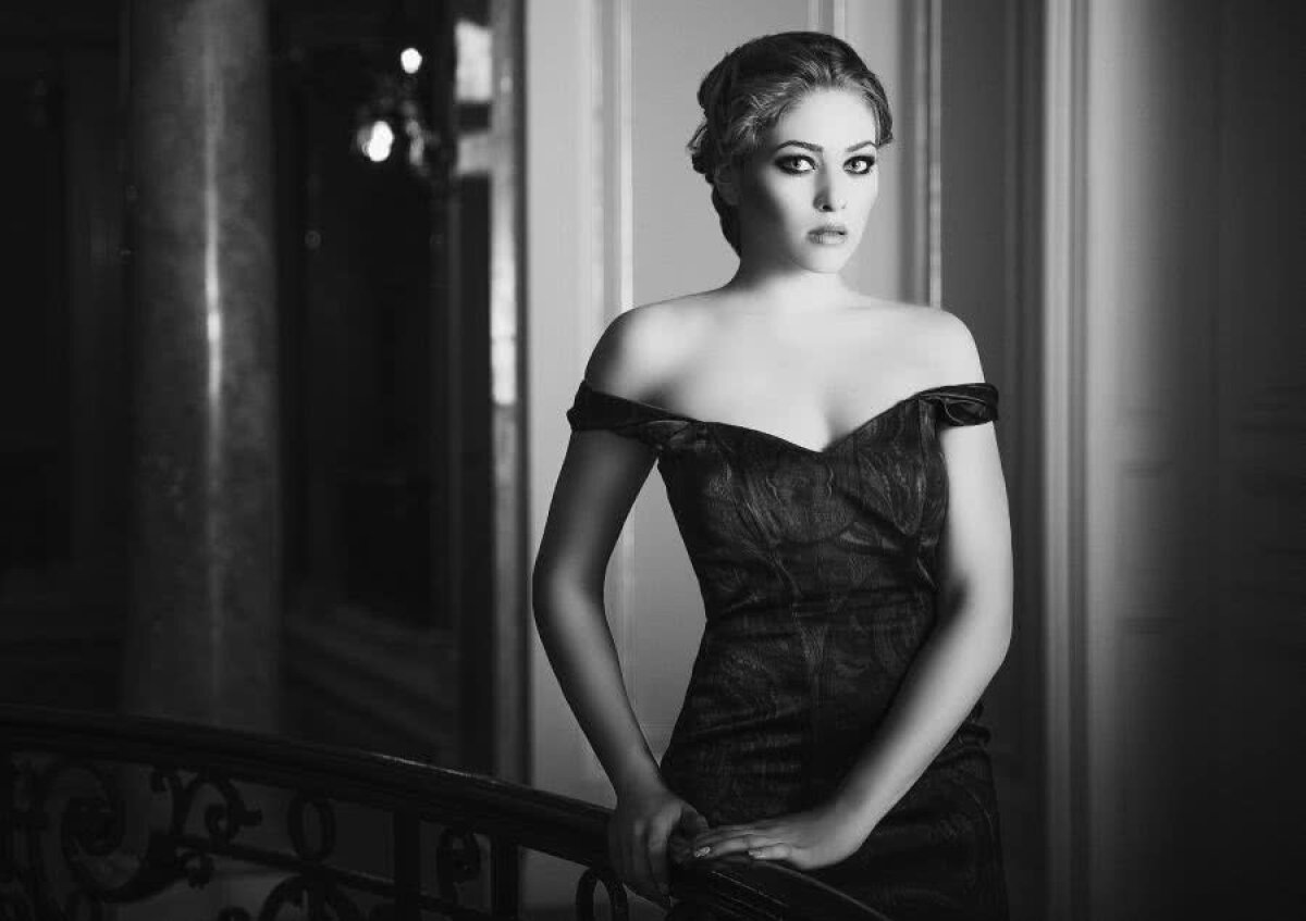 FOTO 23 de zile până la Suedia - România » Cine câștigă derby-ul frumuseții? Imagini spectaculoase cu partenerele internaționalilor