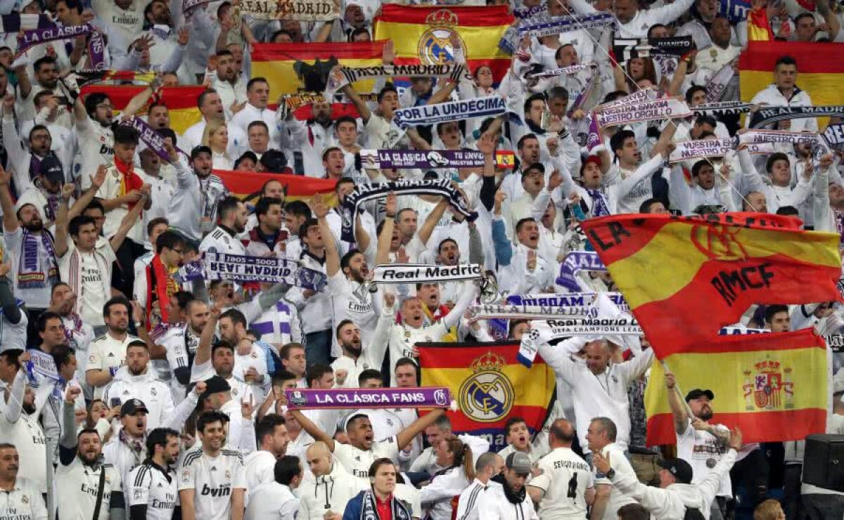 REAL MADRID - BARCELONA  0-3// GALERIE FOTO Scenografie spectaculoasă a fanilor lui Real Madrid » Pac-Man împotriva Barcelonei