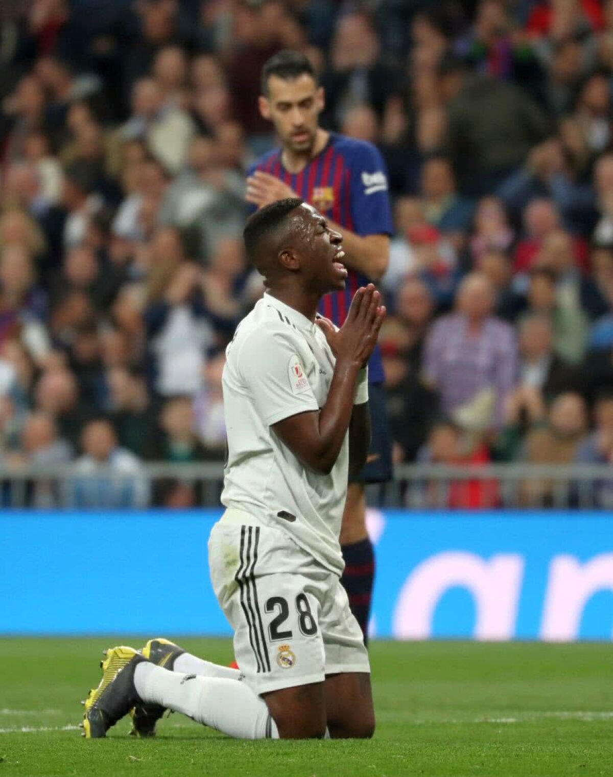 REAL MADRID - BARCELONA 0-3 //VIDEO + FOTO Real Madrid, eliminată din Cupă de Barcelona » Umilință TOTALĂ pe „Bernabeu”!