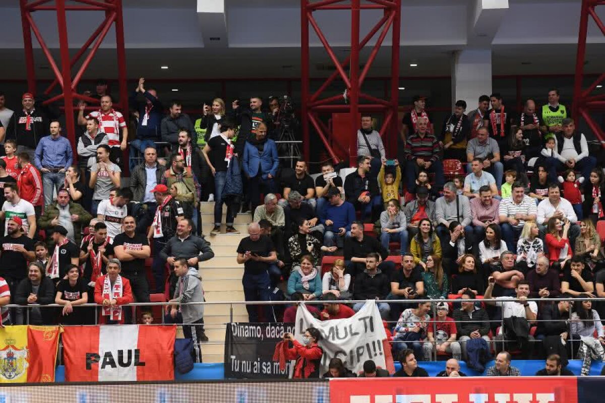 DINAMO - SPORTING // VIDEO+FOTO Mircea Lucescu și Mircea Rednic, în peluză la meciul de handbal cu Sporting » Atmosferă senzațională în Sala Dinamo!