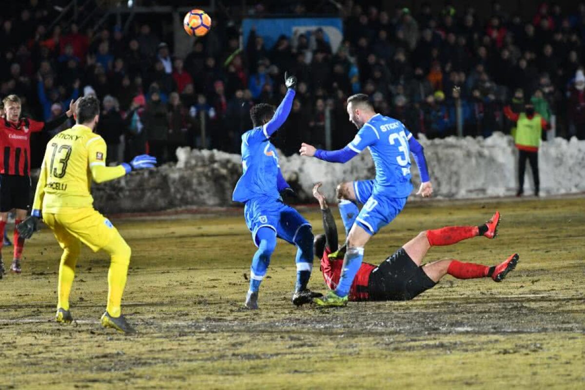 CSIKSZEREDA - CS U CRAIOVA 0-3 // FOTO+VIDEO Craiova nu e Dinamo! Oltenii merg în semifinalele Cupei după o victorie muncită în „mlaștina” de la Miercurea Ciuc » Cum arată careul de ași