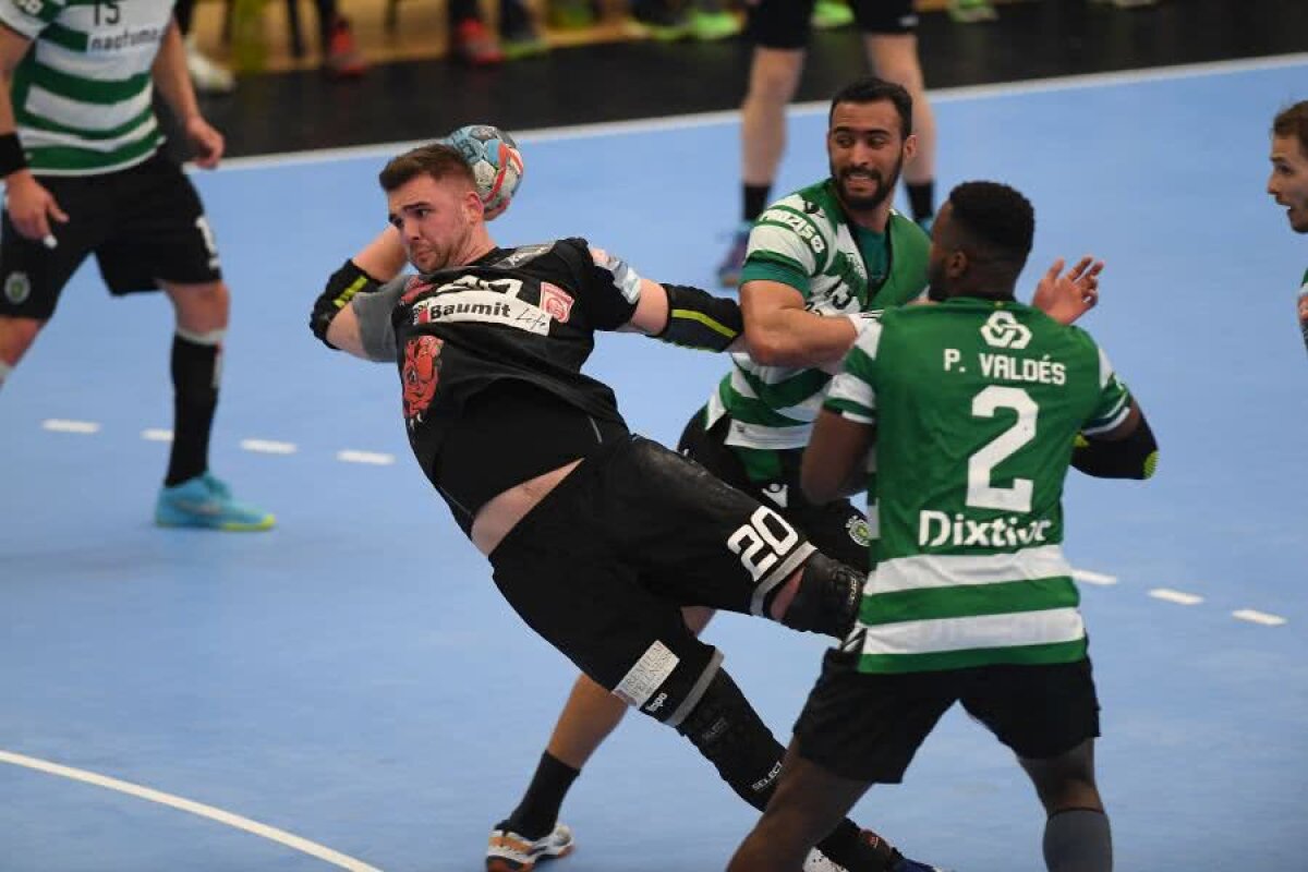 DINAMO - SPORTING 26-27 // FOTO + VIDEO Prăbușiți în repriza secundă! Dinamo a ratat inexplicabil calificarea în optimile Ligii, deși la pauză conducea cu 15-11!