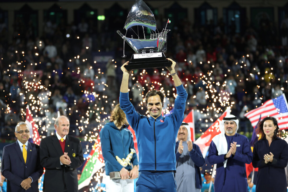 ATP DUBAI // VIDEO+FOTO Nemuritorul Roger Federer rescrie istoria tenisului modern! Elvețianul a câștigat la Dubai al 100-lea titlu al carierei, după o finală fără istoric cu Stefanos Tsitsipas