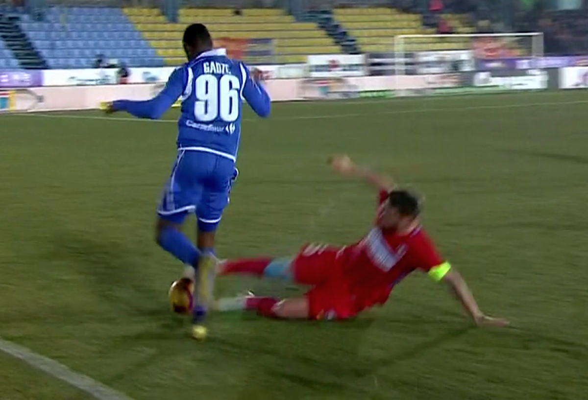 FC VOLUNTARI - FCSB 2-2 // FOTO Probleme mari la FCSB! Căpitanul Mihai Pintilii s-a „rupt” după doar 39 de minute și a fost schimbat