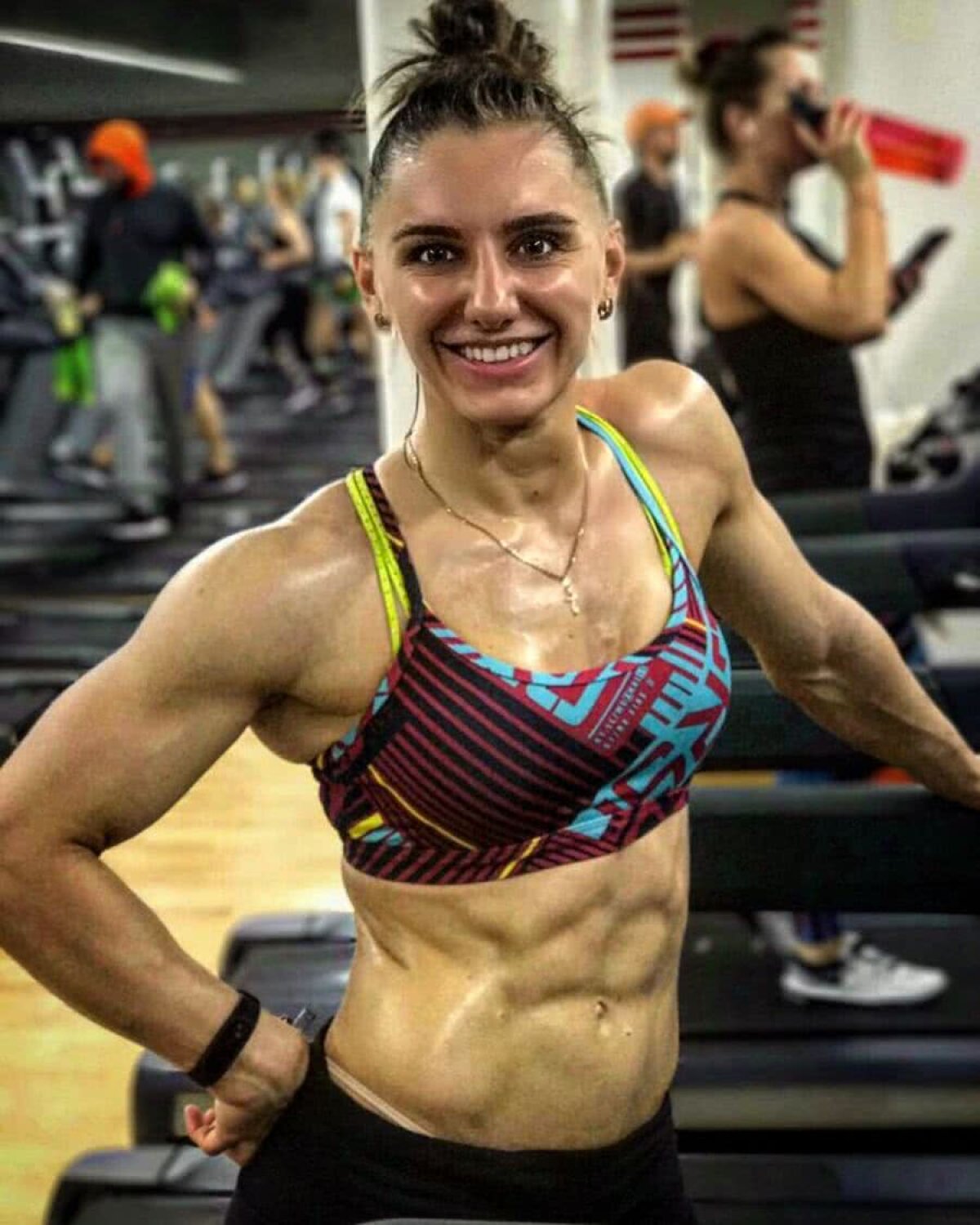 GALERIE FOTO Alexandra Albu, cea mai sexy luptătoare din UFC: „Am fost nevoită să mă apăr pe stradă. E o poveste neplăcută” 