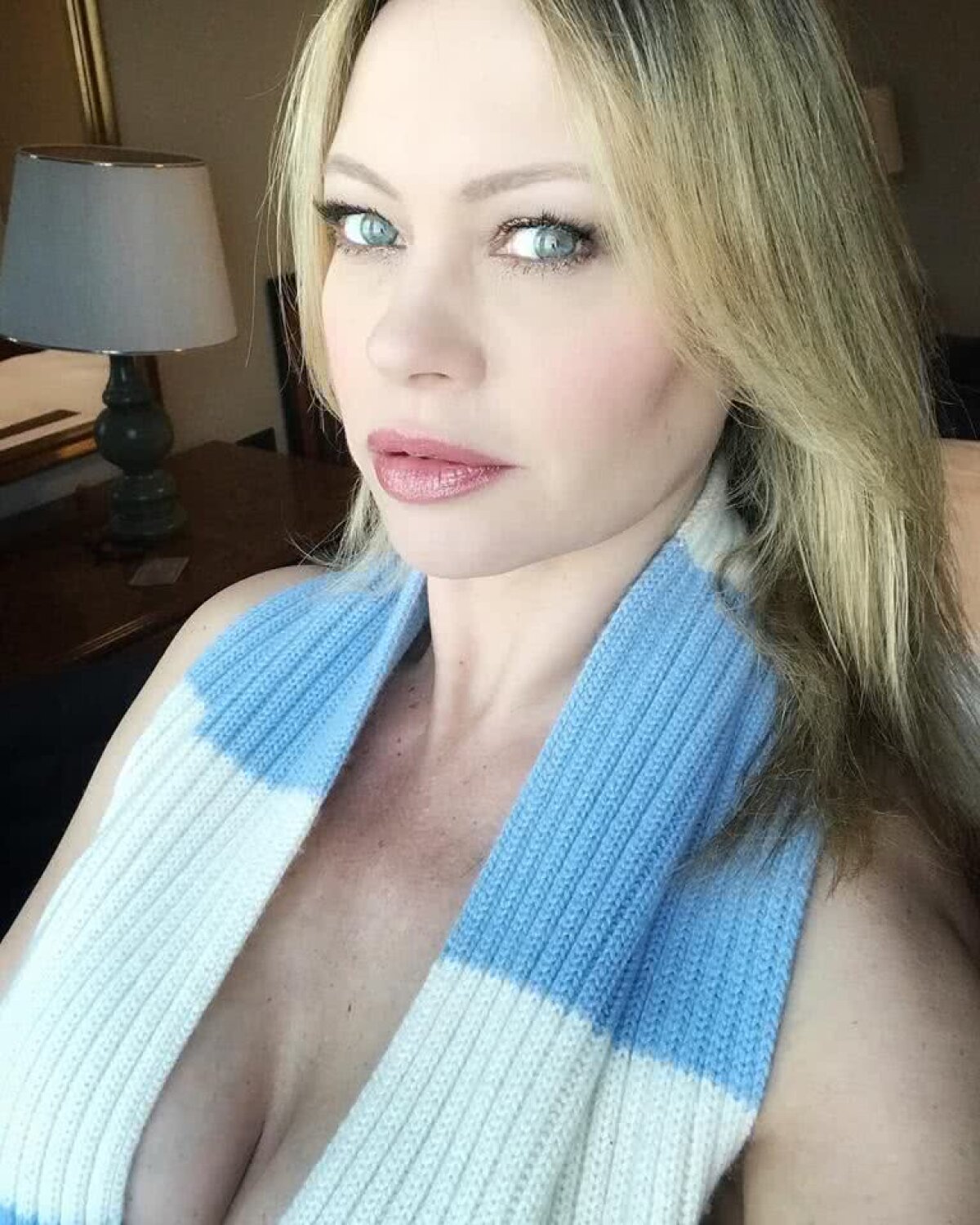 GALERIE FOTO S-a pozat fără sutien după victoria lui Lazio cu AS Roma: „Acum pot să mă bag în pat fără tricou”