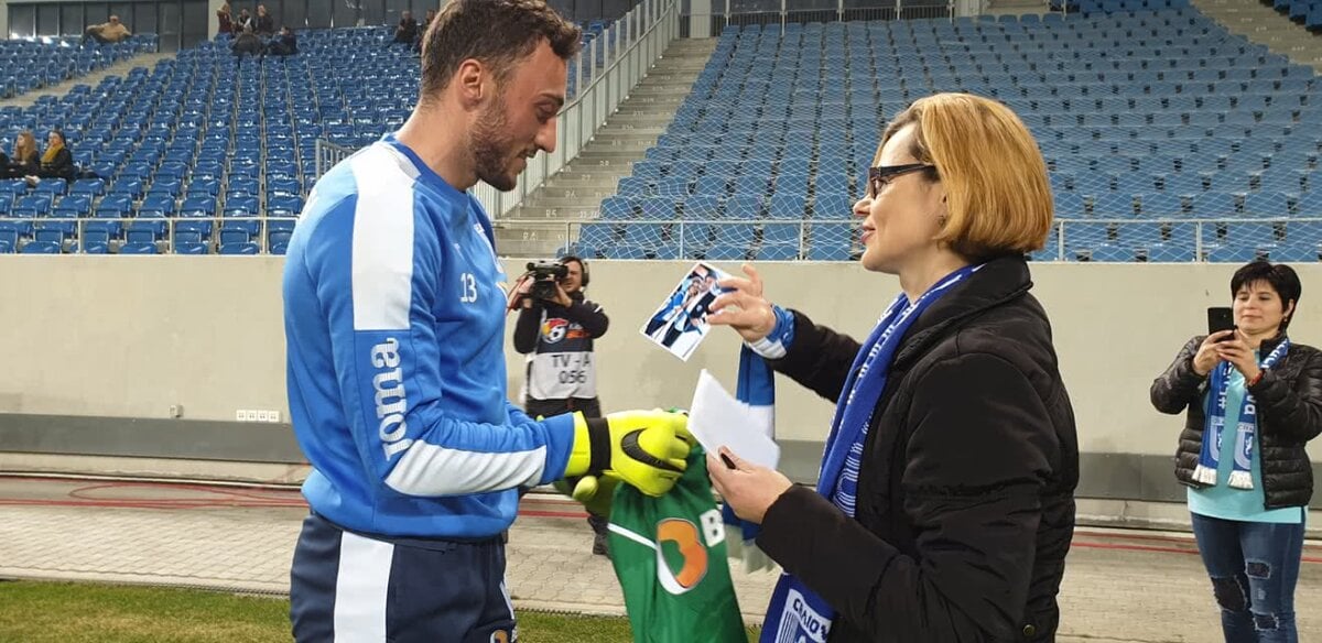 CS U CRAIOVA - ASTRA // FOTO Moment special pe „Oblemenco”! Mirko Pigliacelli i-a făcut o surpriză fanei care a trăit din plin golul său de pe Arena Națională