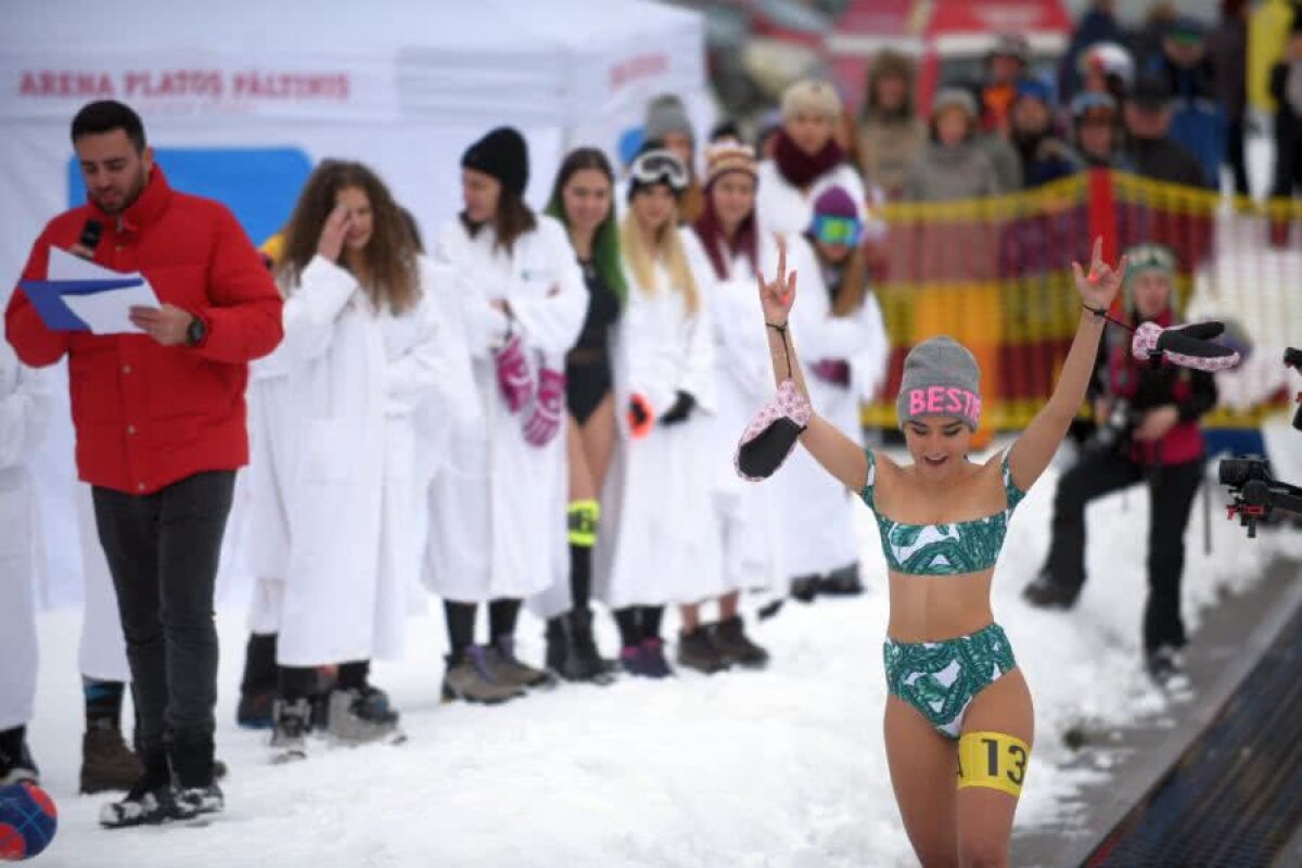 FOTO Show și fete frumoase la Bikini Race la Arena Platoș din Păltiniș » 14 tinere curajoase s-au întrecut îmbrăcate sumar pe zăpadă