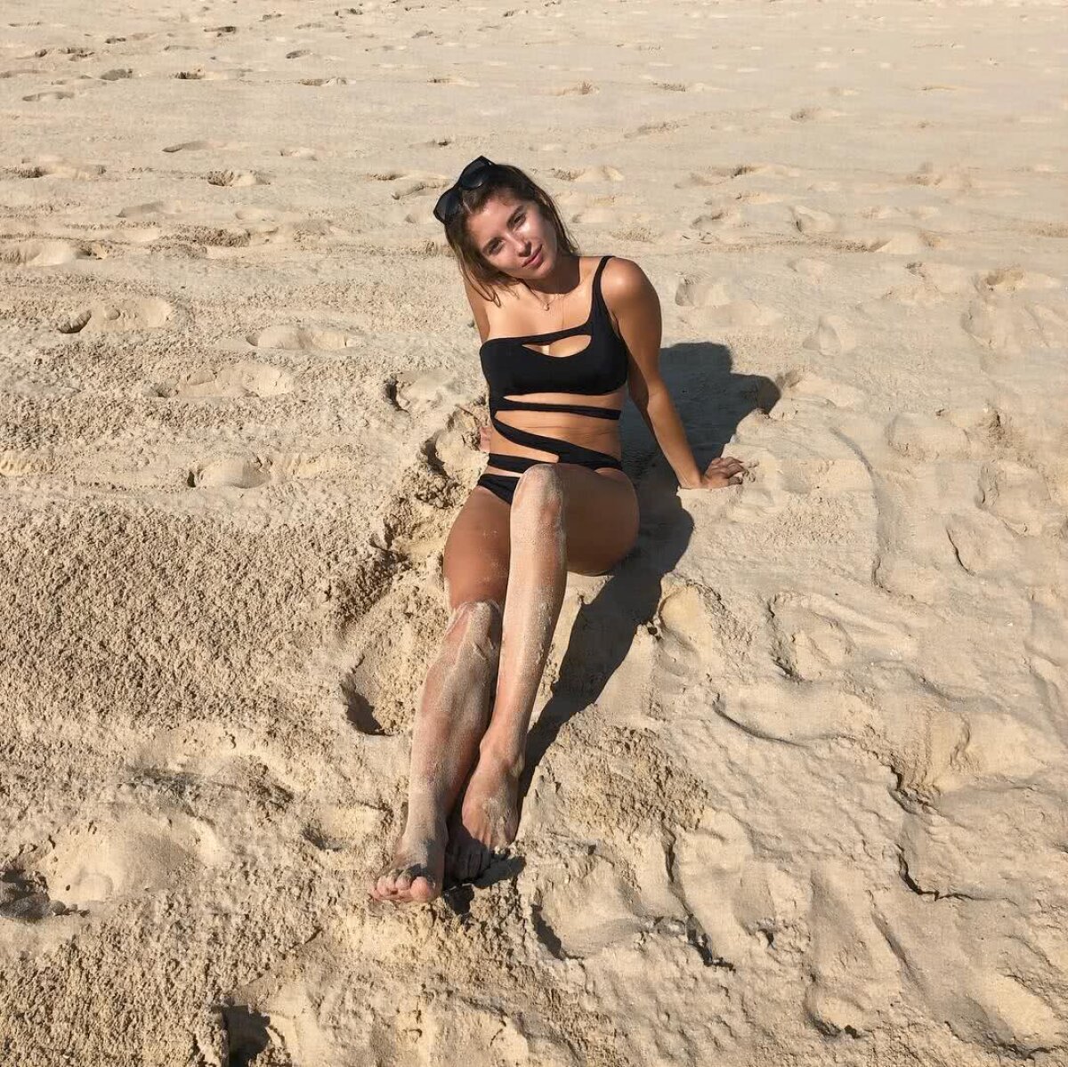 FOTO În bikini și iarna » Soția lui Hummels, apariție de senzație: „N-o să ghiciți ce temperatură are apa”