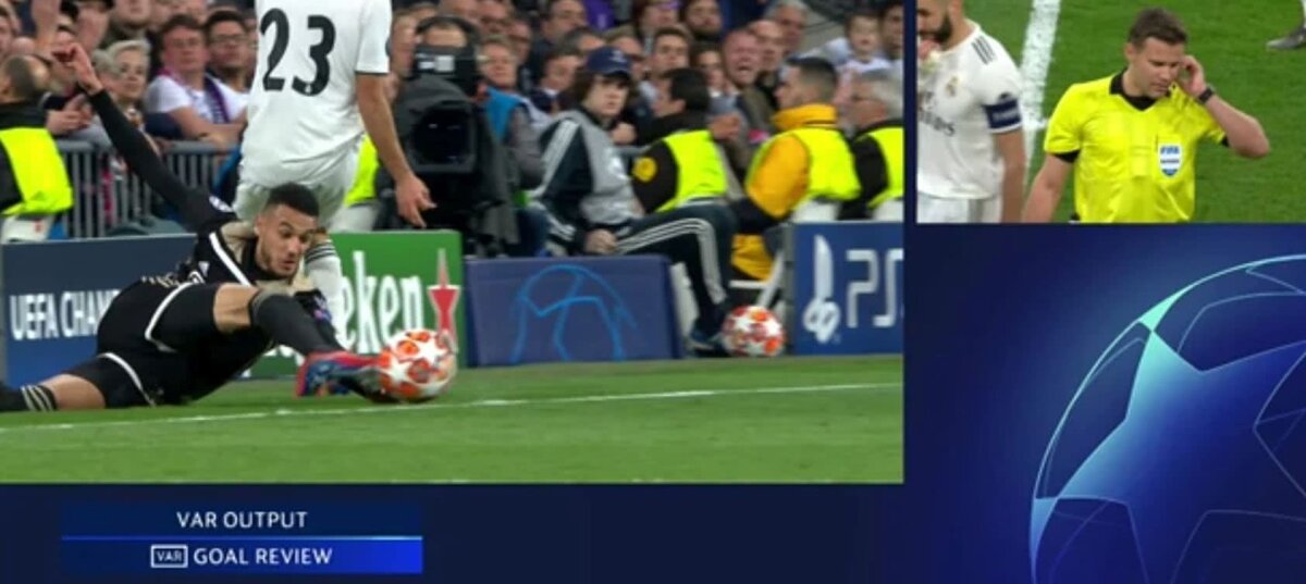 REAL MADRID - AJAX  1-4 //  FOTO Moment controversat în Real Madrid - Ajax » Gol acordat cu VAR pentru Ajax după o fază la limită