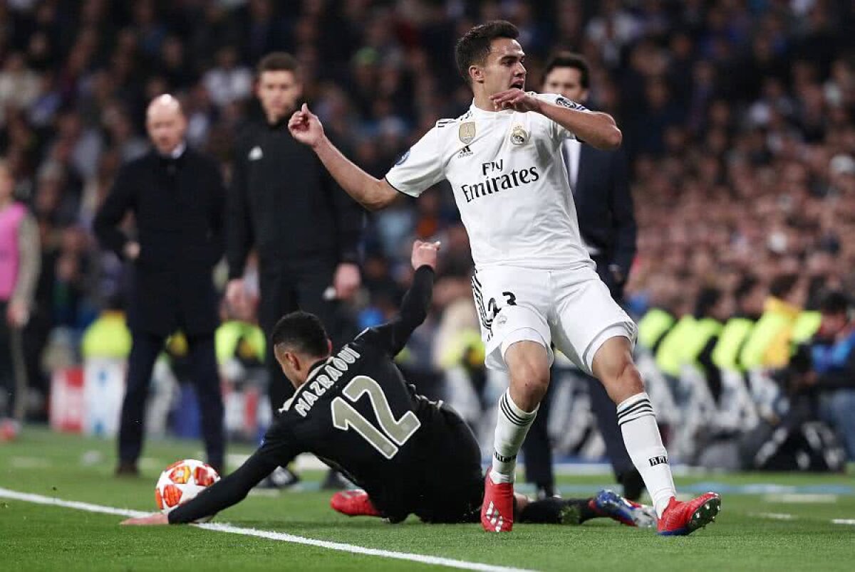 REAL MADRID - AJAX  1-4 //  FOTO Moment controversat în Real Madrid - Ajax » Gol acordat cu VAR pentru Ajax după o fază la limită