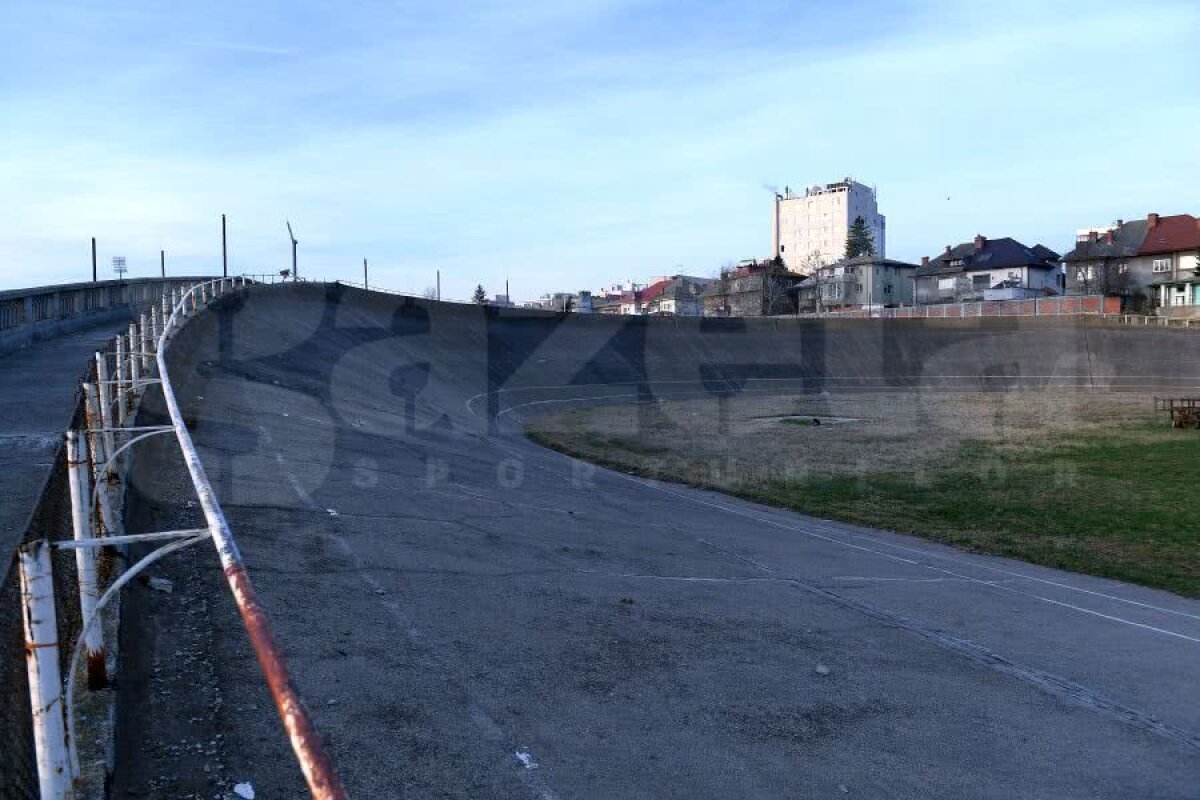 STADION DINAMO // VIDEO + FOTO EXCLUSIV Reportaj GSP în ruinele velodromului din „Ștefan cel Mare”: «monument» pentru unii,  «relicvă» pentru restul